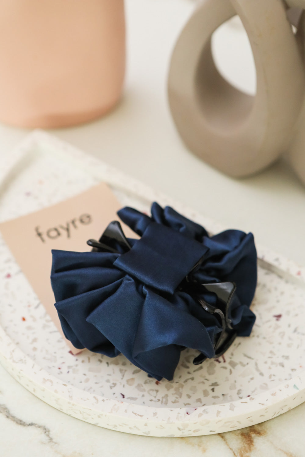 Fayre K-Style Silk Claw Clip