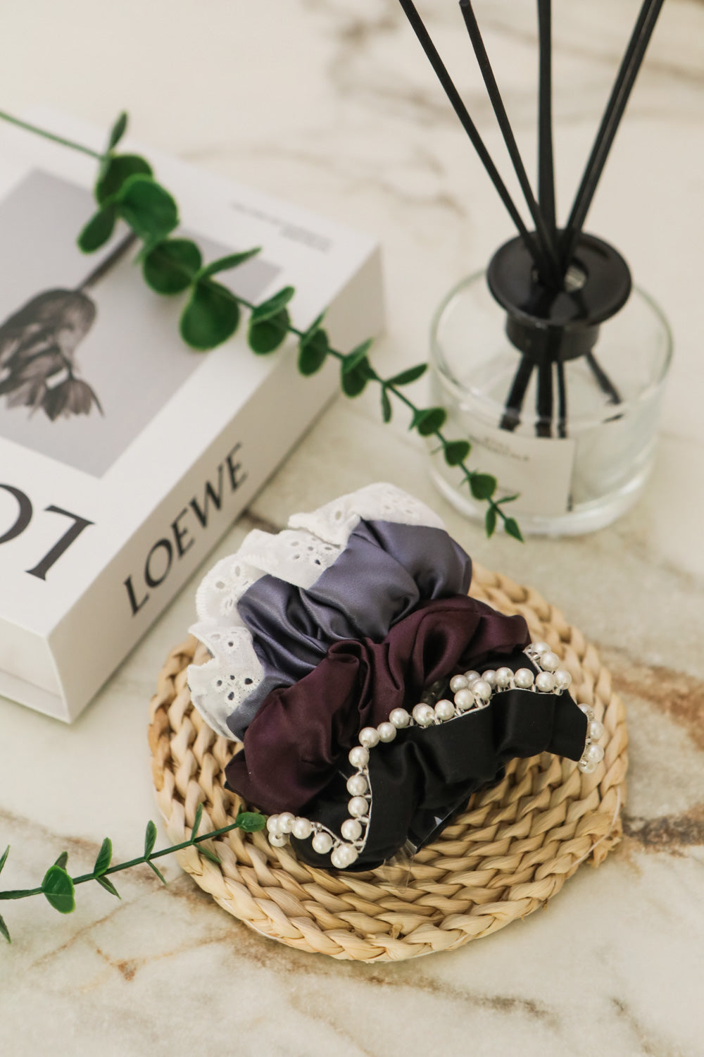 Fayre Silk Scrunchie In Lace & Pearl Set
